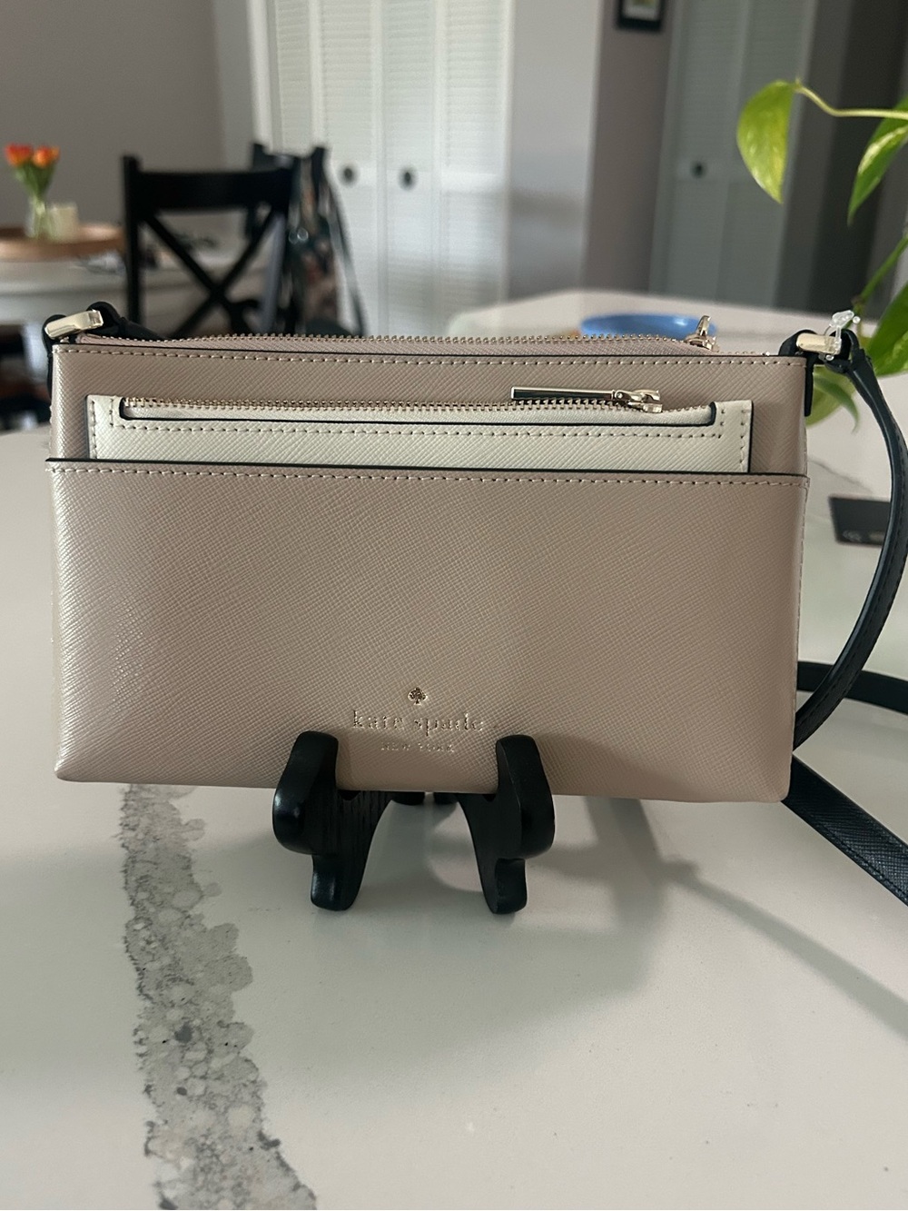 NWOT Kate Spade "Sadie" Warm Beige Colorblock Saffiano Leather
Crossbody & Pouch